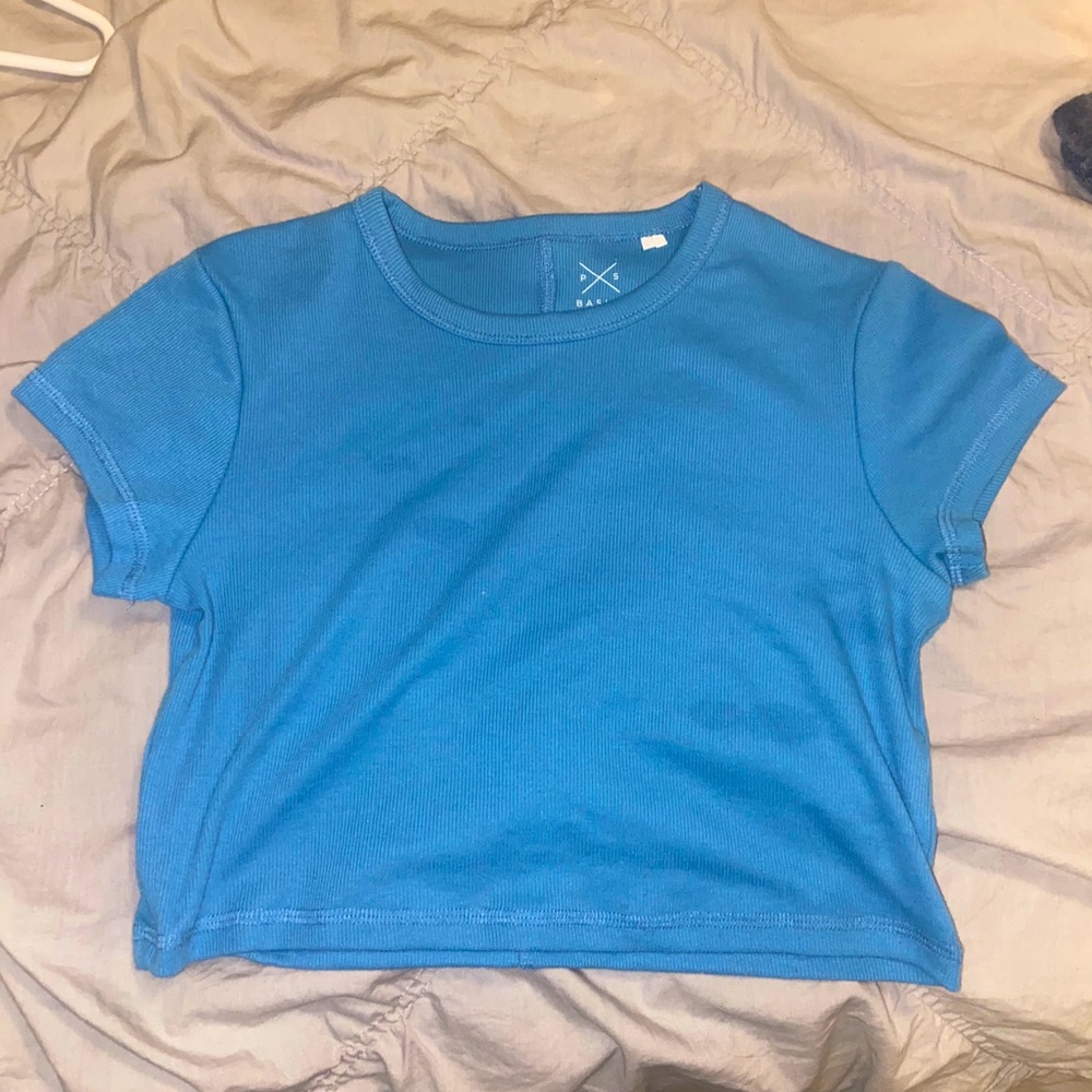 Blue Pacsun cropped T
